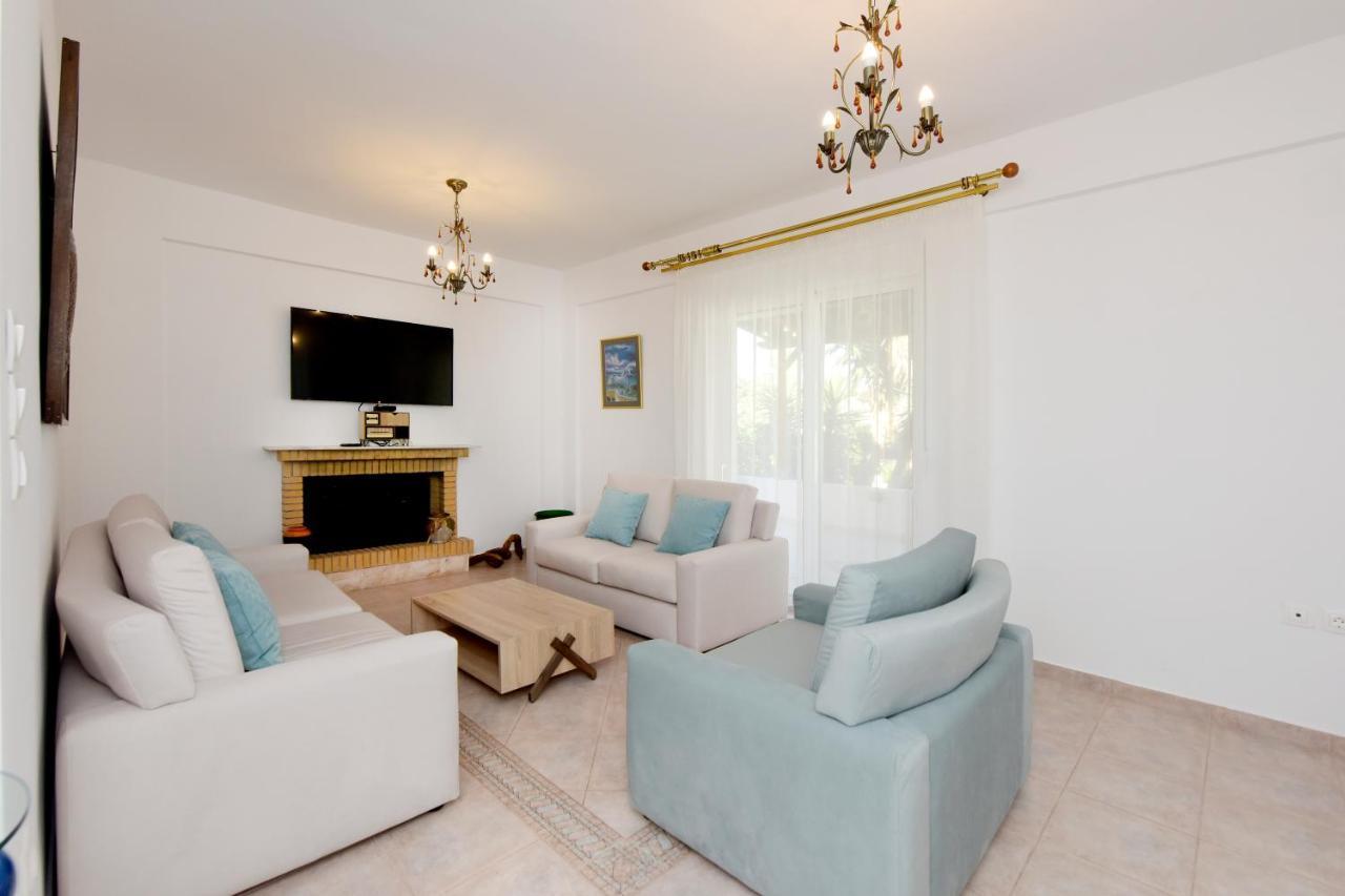 Villa Irilena - 4Bdr Beach House Геннади Экстерьер фото