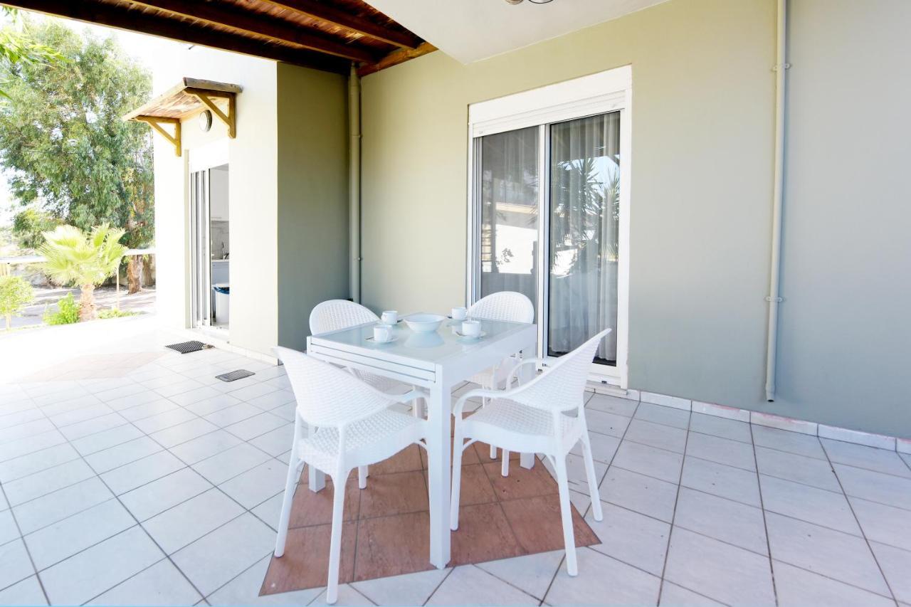 Villa Irilena - 4Bdr Beach House Геннади Экстерьер фото