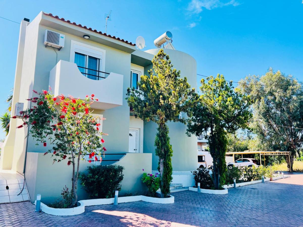 Villa Irilena - 4Bdr Beach House Геннади Экстерьер фото